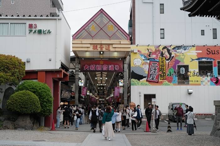 。愛知縣あいちけんGO_『散策。名古屋』大須觀音商店街、仁王門通、赤門明王通｜必逛百年商圈｜美食購物都在這郭小寶‧這就是青春 - 郭小寶‧這就是青春