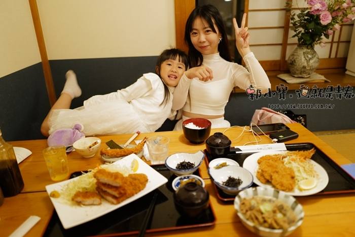 。栃木縣とちぎけんGO_『美食。枥木佐野』肉のマルコウ｜在地人的隱藏美味平價炸豬排｜瑪嚕扣炸豬排郭小寶‧這就是青春 - 郭小寶‧這就是青春